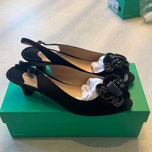 J.Renee NEW Black Heels with Decorative Black and Gray Floral Design